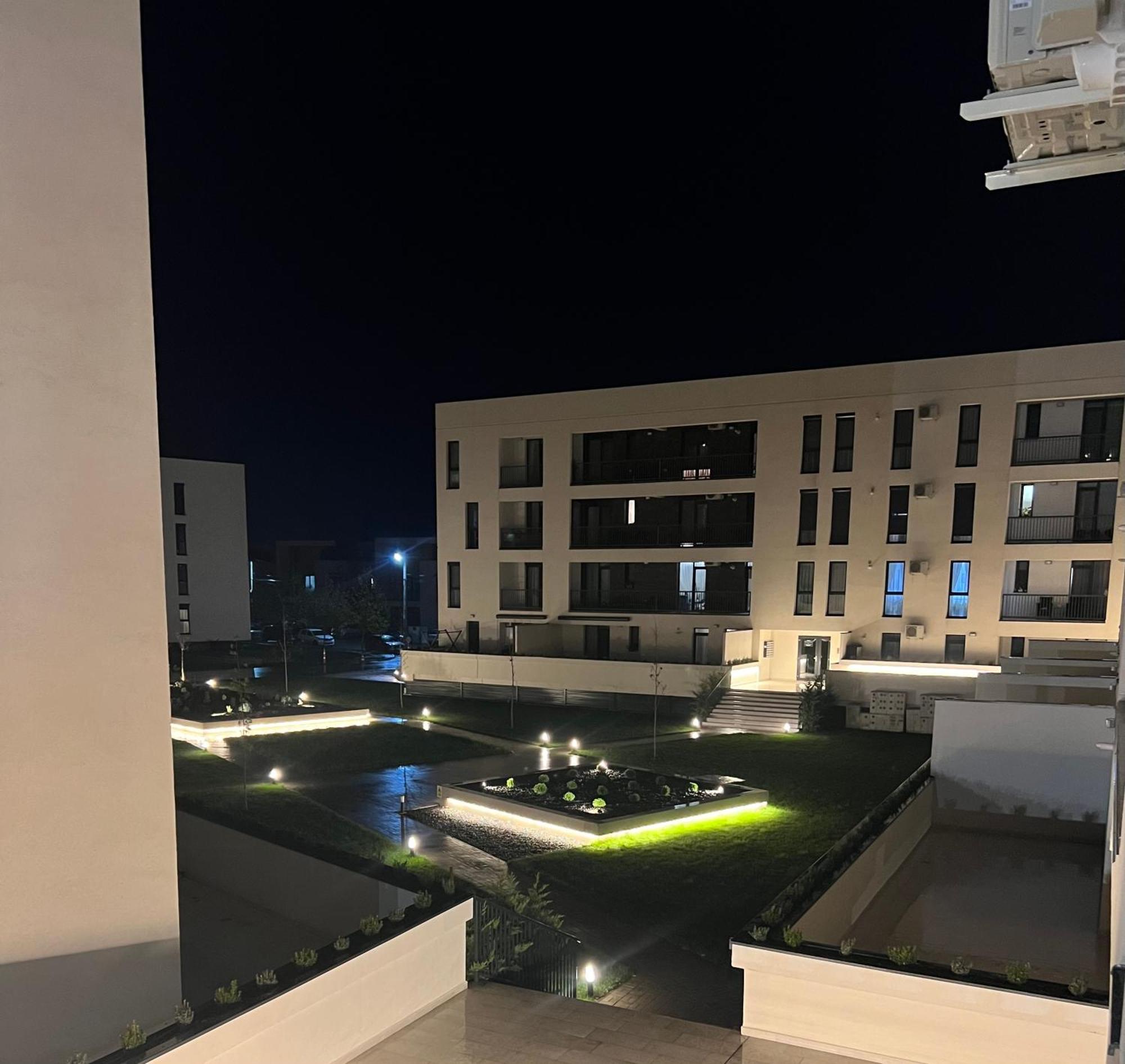 Modern Apartment In Temešvár Exteriér fotografie
